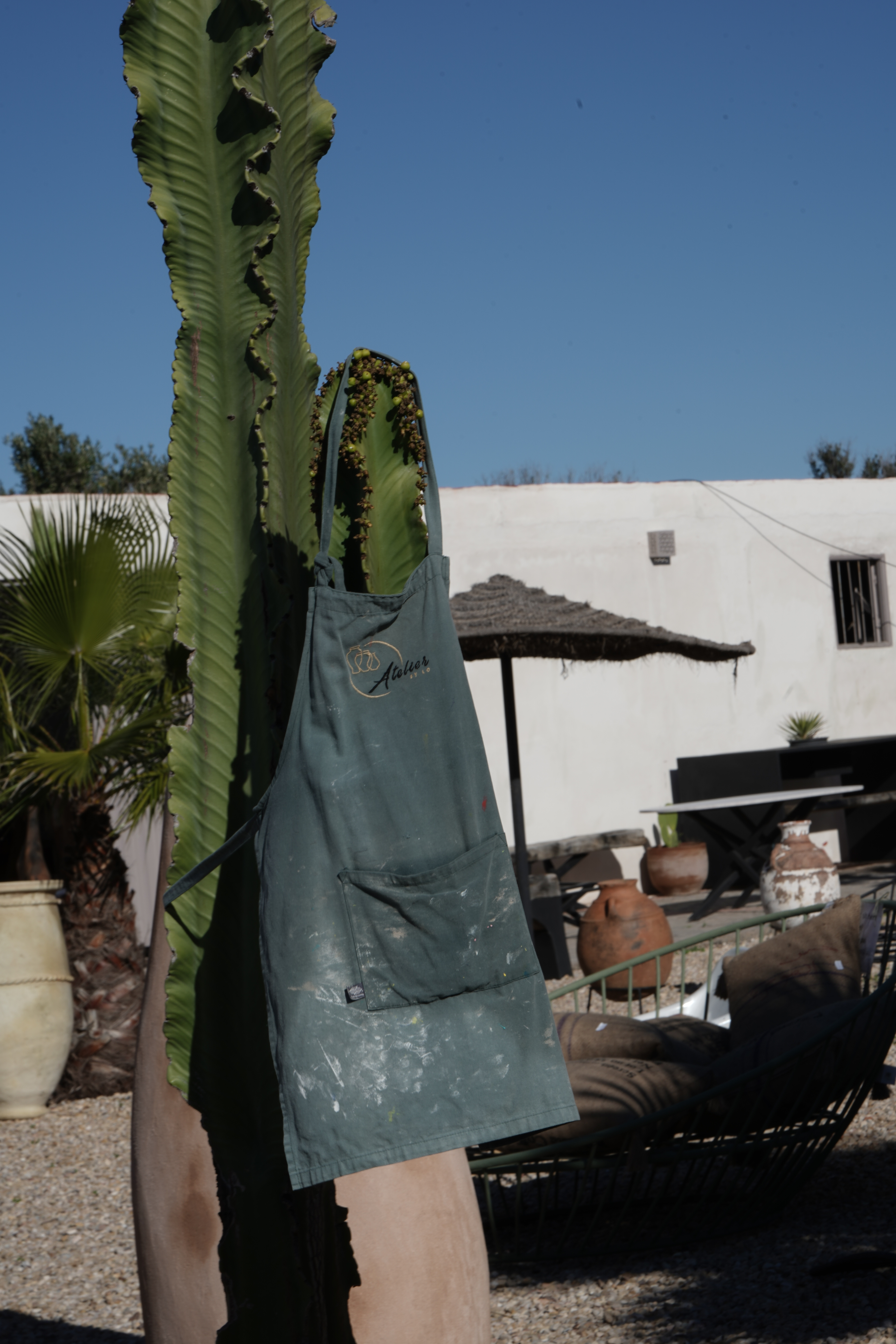 Gestes de façonnage de la terre